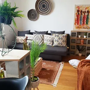 https://the-duplex-annecy-tgv-vielle-ville.hotels-rhonealpes.com